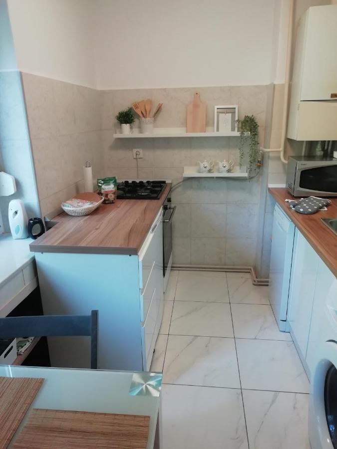 Šarmantni apartman Malecka Zagreb Exteriör bild