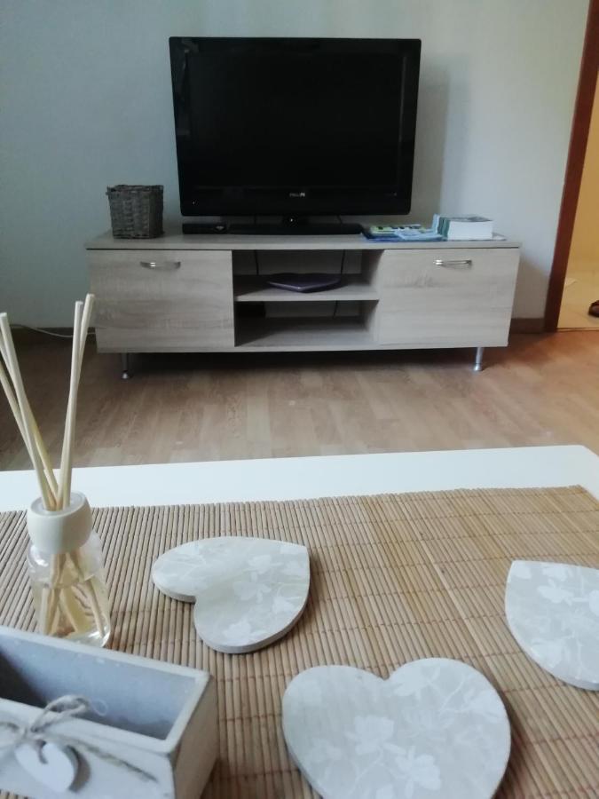 Šarmantni apartman Malecka Zagreb Exteriör bild